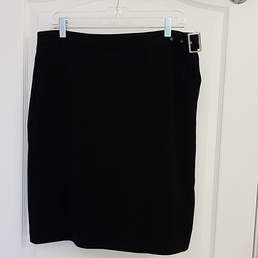 Classy Black Skirt